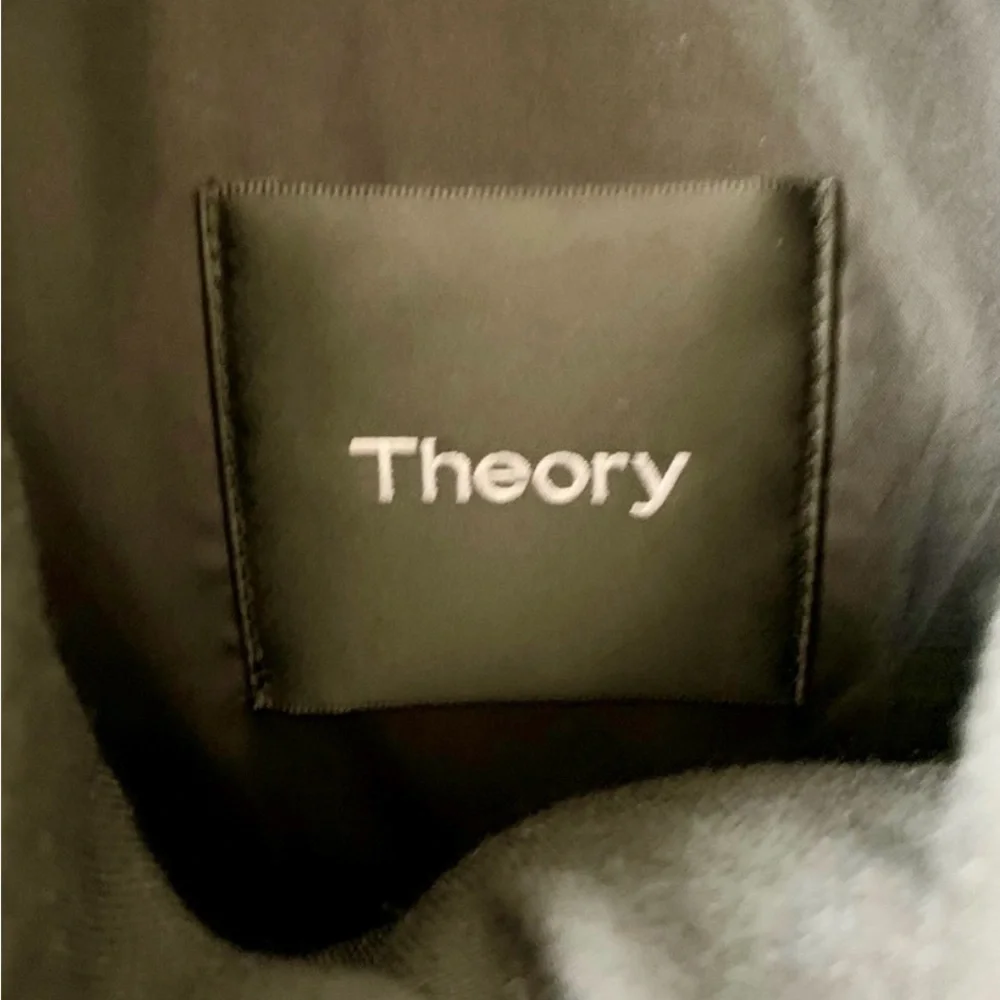 Theory Parker - Picture 2 of 3
